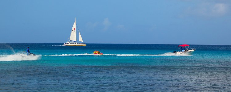 Watersports at Paynes Bay Watersports at Paynes Bay