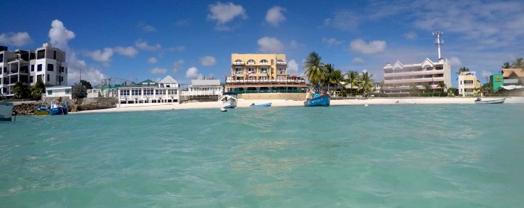 Hotels surrounding St.Lawrence Bay